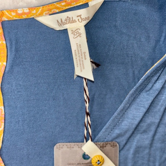 NWT! Matilda Jane Blue V‑Neck Top with Yellow Trim button key hole
Size XXL - Picture 2 of 12